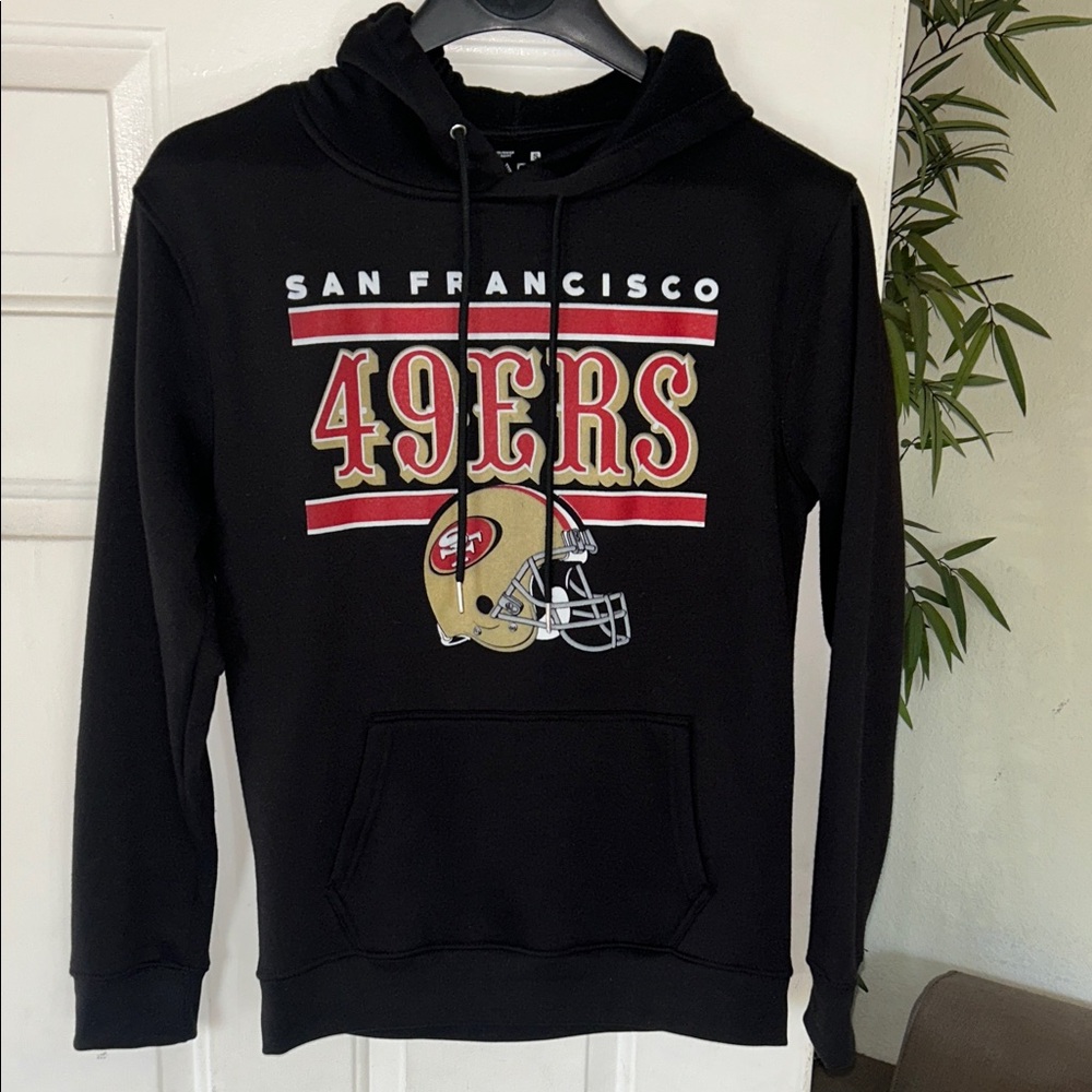 San Francisco 49ers Black Logo Pullover Hoodie